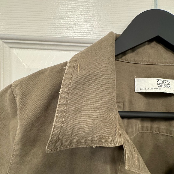 Zara Cropped Olive Green Jacket Butterfly Embroidery - Picture 5 of 10